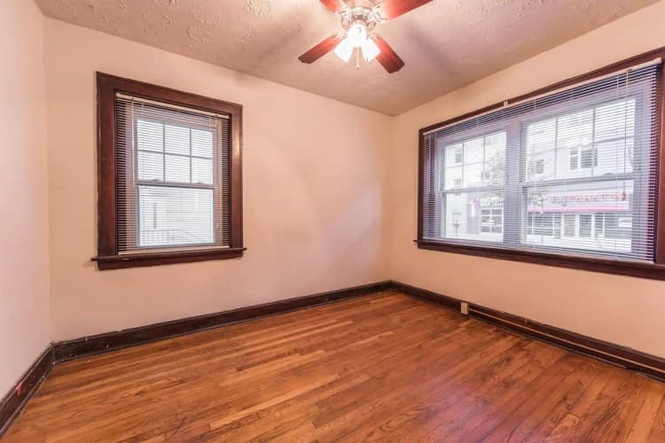 Cincinnati apartments for rent - image - 145 W McMillan- 134-15.jpg