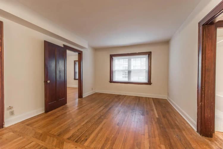 Cincinnati apartments for rent - image - 145 W McMillan- 221.jpg