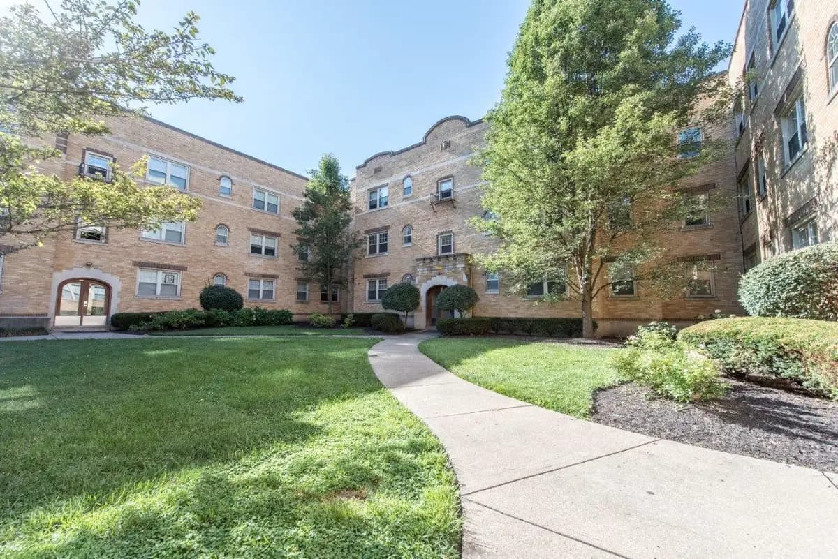 Cincinnati apartments for rent - Property image - The Majestic - 1