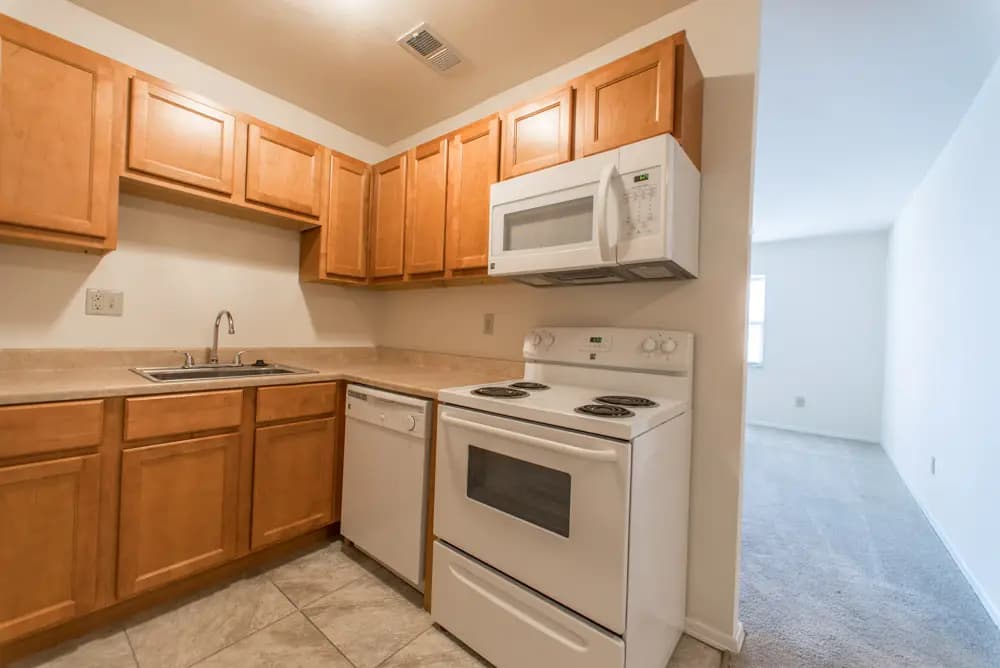Cincinnati apartments for rent - image - 310 Oak- 709-410052002535453879.jpg