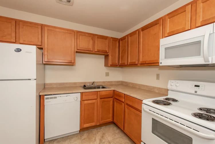 Cincinnati apartments for rent - image - Oak 301 Print-510052002505767279.jpg