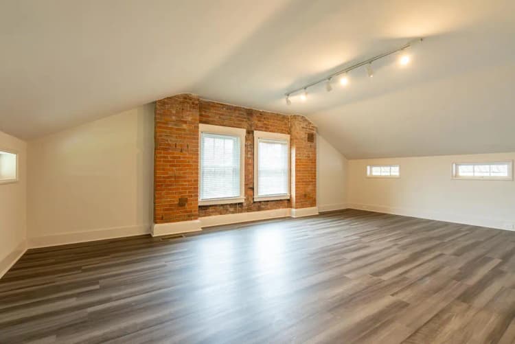 Cincinnati apartments for rent - image - 36 E Hollister Web-07.jpg
