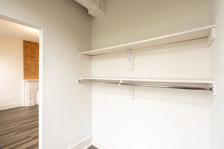 Cincinnati apartments for rent - image - 36 E Hollister Web-13.jpg
