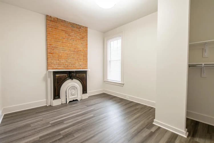 Cincinnati apartments for rent - image - 36 E Hollister Web-14.jpg