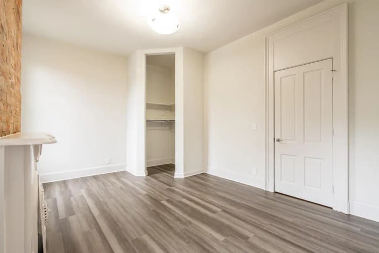 Cincinnati apartments for rent - image - 36 E Hollister Web-19.jpg