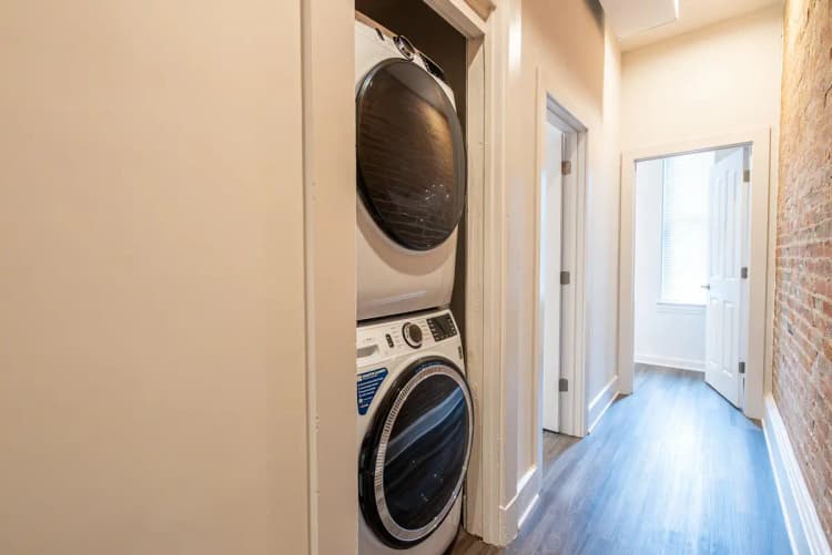 Cincinnati apartments for rent - image - 36 E Hollister Web-24.jpg