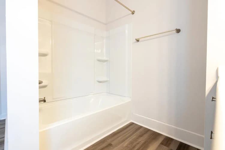 Cincinnati apartments for rent - image - 36 E Hollister Web-26.jpg
