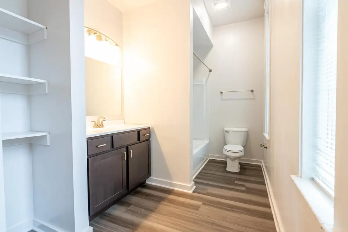 Cincinnati apartments for rent - image - 36 E Hollister Web-28.jpg