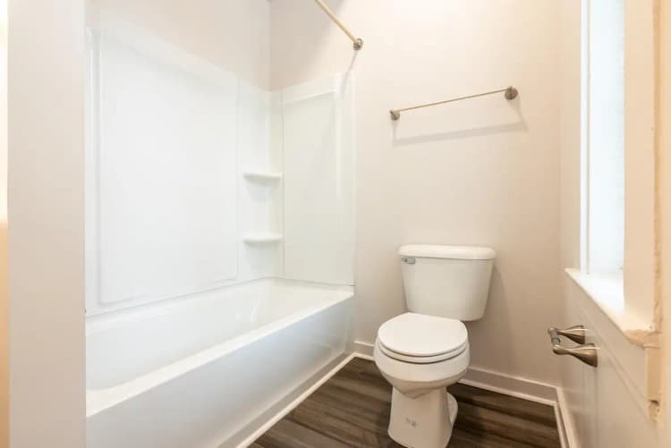 Cincinnati apartments for rent - image - 36 E Hollister Web-29.jpg
