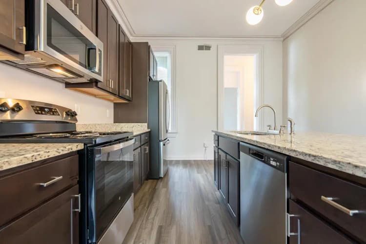 Cincinnati apartments for rent - image - 36 E Hollister Web-37.jpg