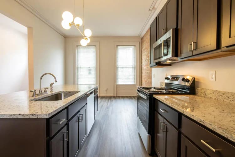 Cincinnati apartments for rent - image - 36 E Hollister Web-43.jpg