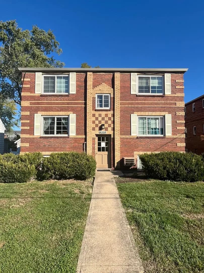undefined apartments for rent - image - large_3.jpeg