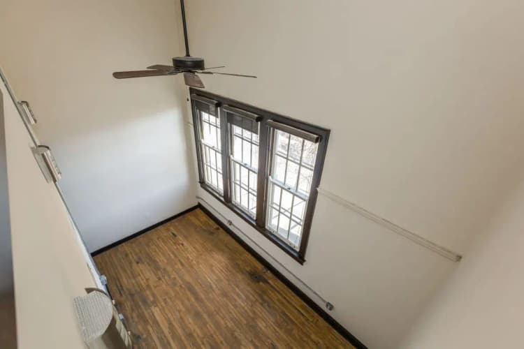 Cincinnati apartments for rent - image - AlumniLofts_Unit-531_15-1920w.webp