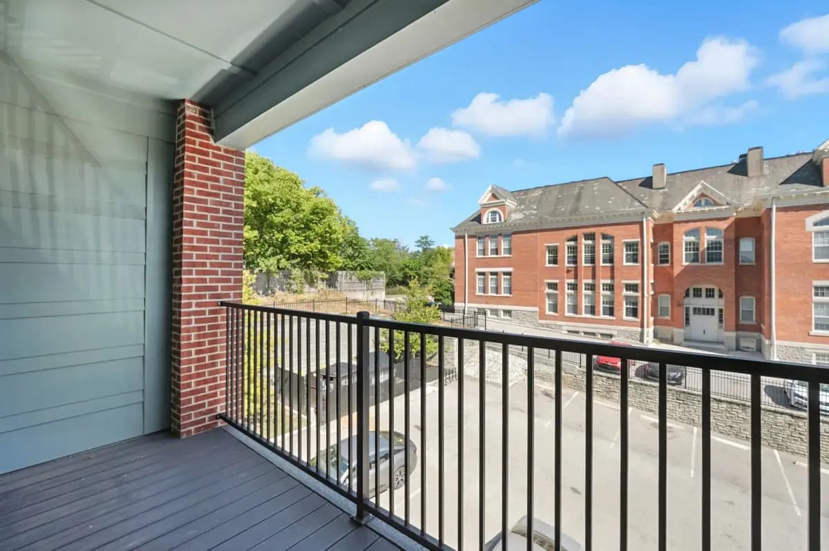 Cincinnati apartments for rent - Property image - New Windsor Flats - 2