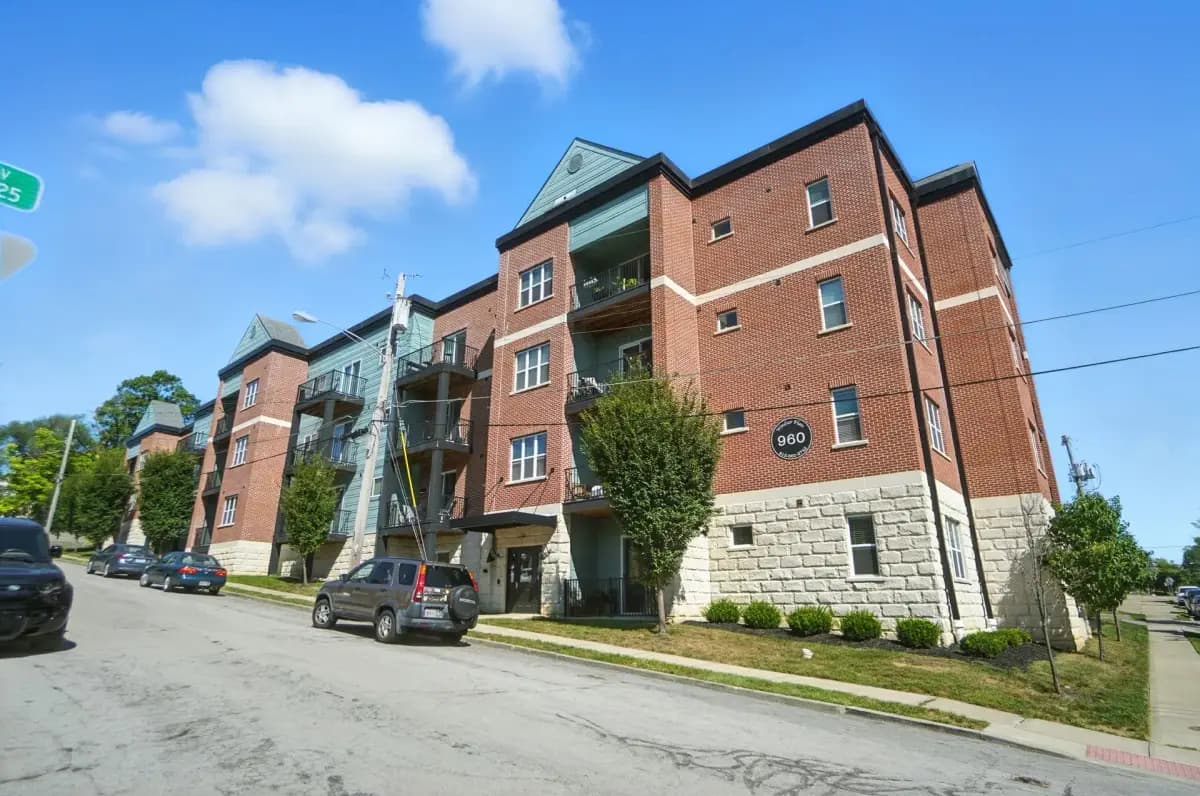 Cincinnati apartments for rent - Property image - New Windsor Flats - 3