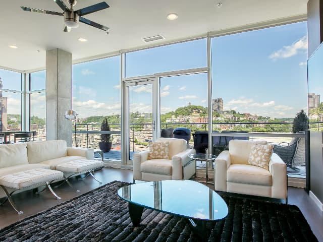 Cincinnati apartments for rent - image - 2 Bed with a view
