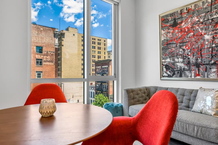Cincinnati apartments for rent - image - The Blonde open kitchen layout