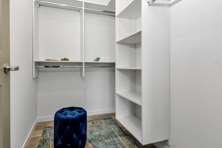 Cincinnati apartments for rent - image - closet at The Blonde apartments