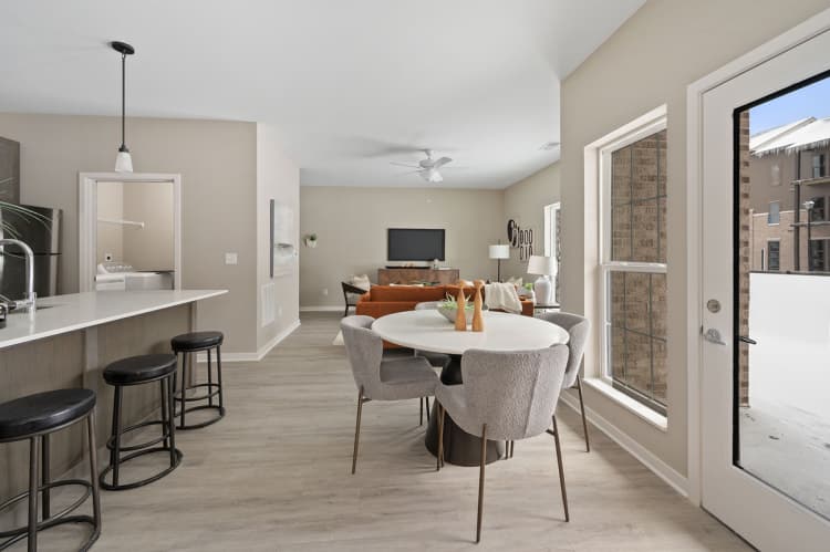 Cincinnati apartments for rent - image - Dining Room to Living Room Layout at Vicinity