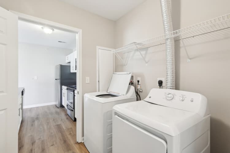 Cincinnati apartments for rent - image - 9-print-Sycamore Ln-009