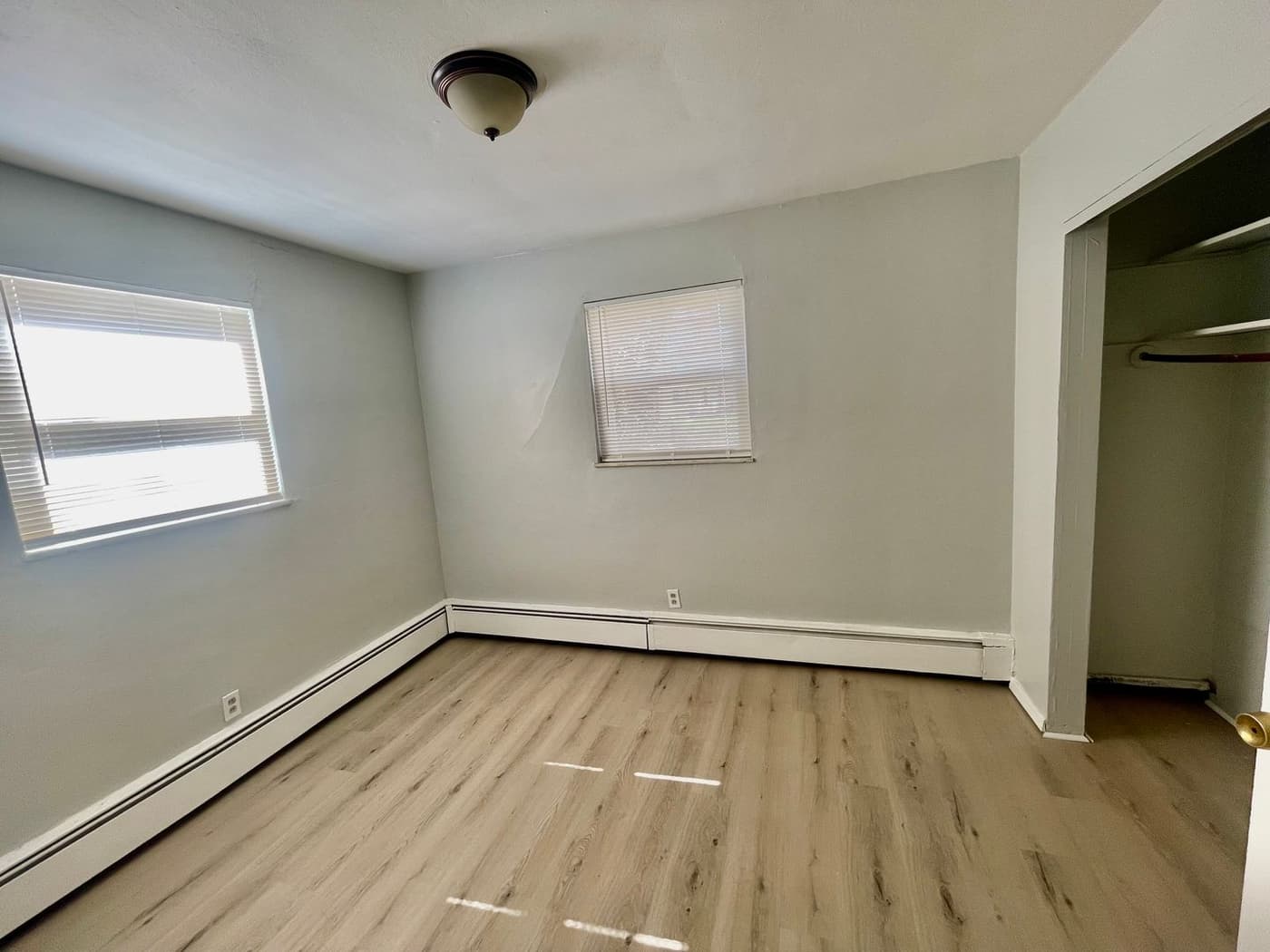 Cincinnati apartments for rent - Property image - Glen Oaks Apartments - 2