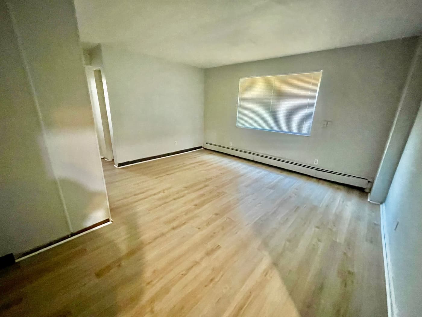Cincinnati apartments for rent - Property image - Glen Oaks Apartments - 1