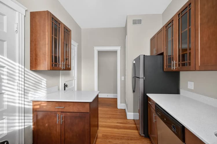 Cincinnati apartments for rent - image - Flat 101 Kitchen