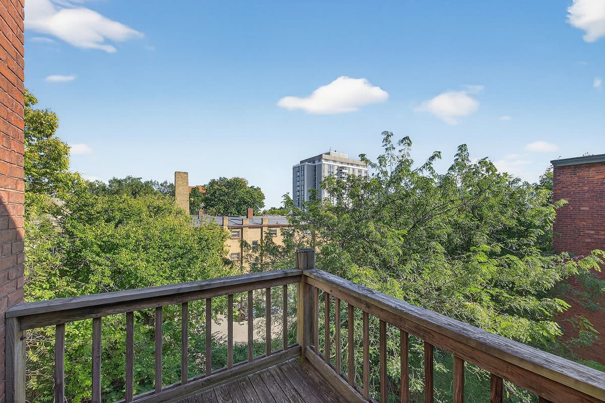 Cincinnati apartments for rent - Property image - Grandview Apartments - 2