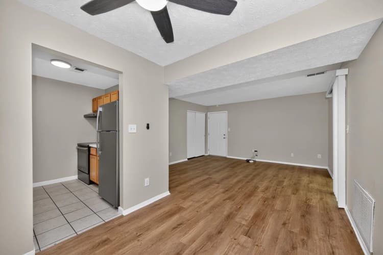 Cincinnati apartments for rent - image - 2X1 Partial - Living Room