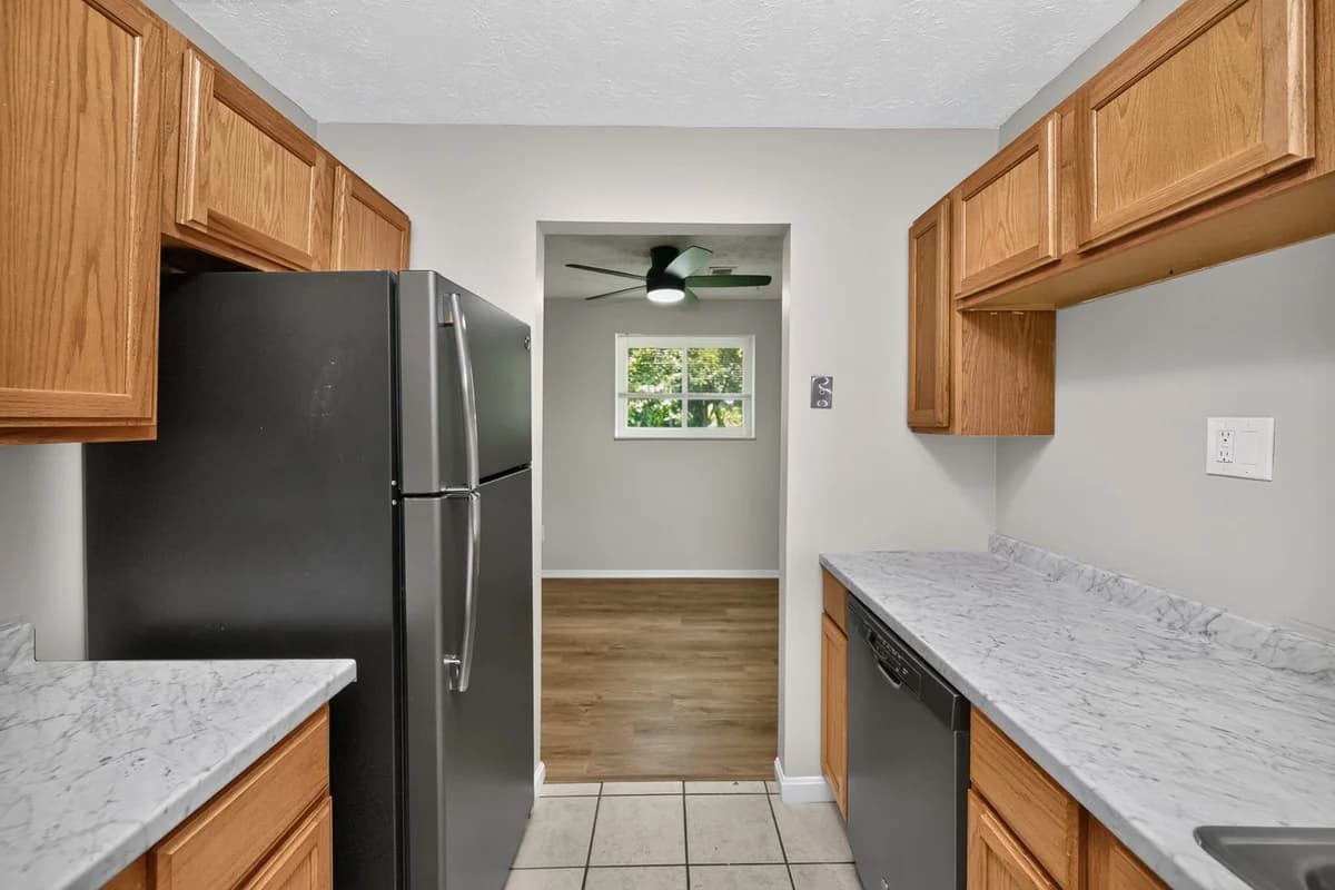 Cincinnati apartments for rent - image - 2X1 Partial - Kitchen