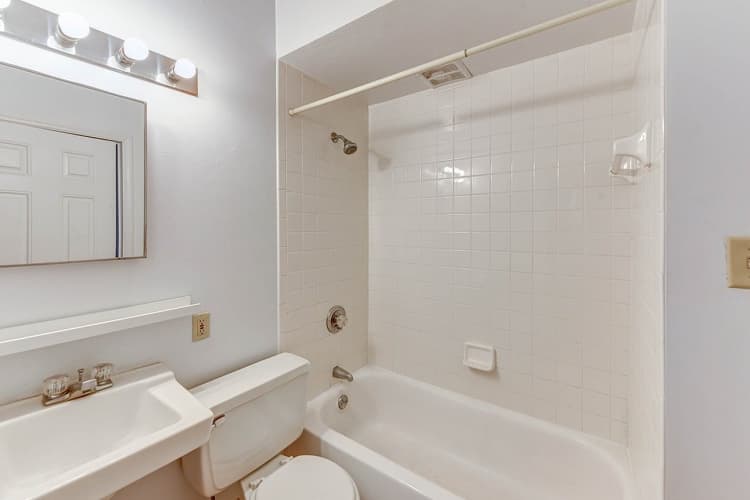 Cincinnati apartments for rent - image - Updated Bathrooms