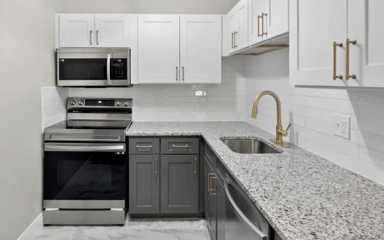 Cincinnati apartments for rent - image - Fully-Renovated Kitchen