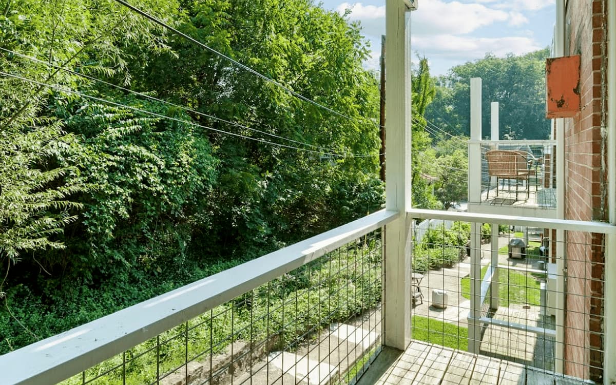 Cincinnati apartments for rent - Property image - Somerset Apartments - 3
