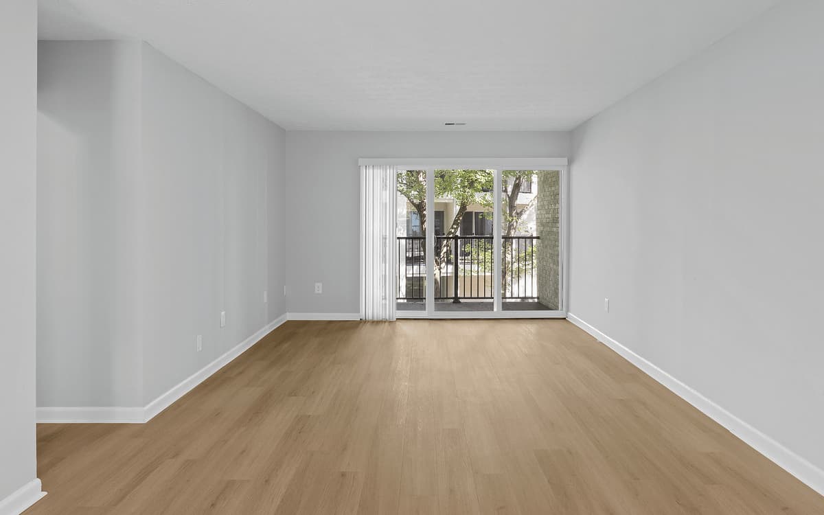 Cincinnati apartments for rent - image - Spacious Living Room