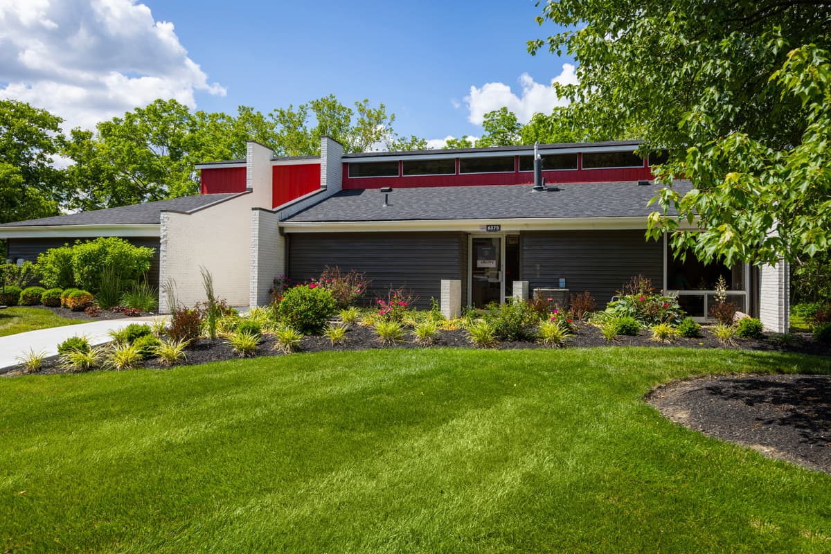 Cincinnati apartments for rent - image - Alcove Front Leasing Office