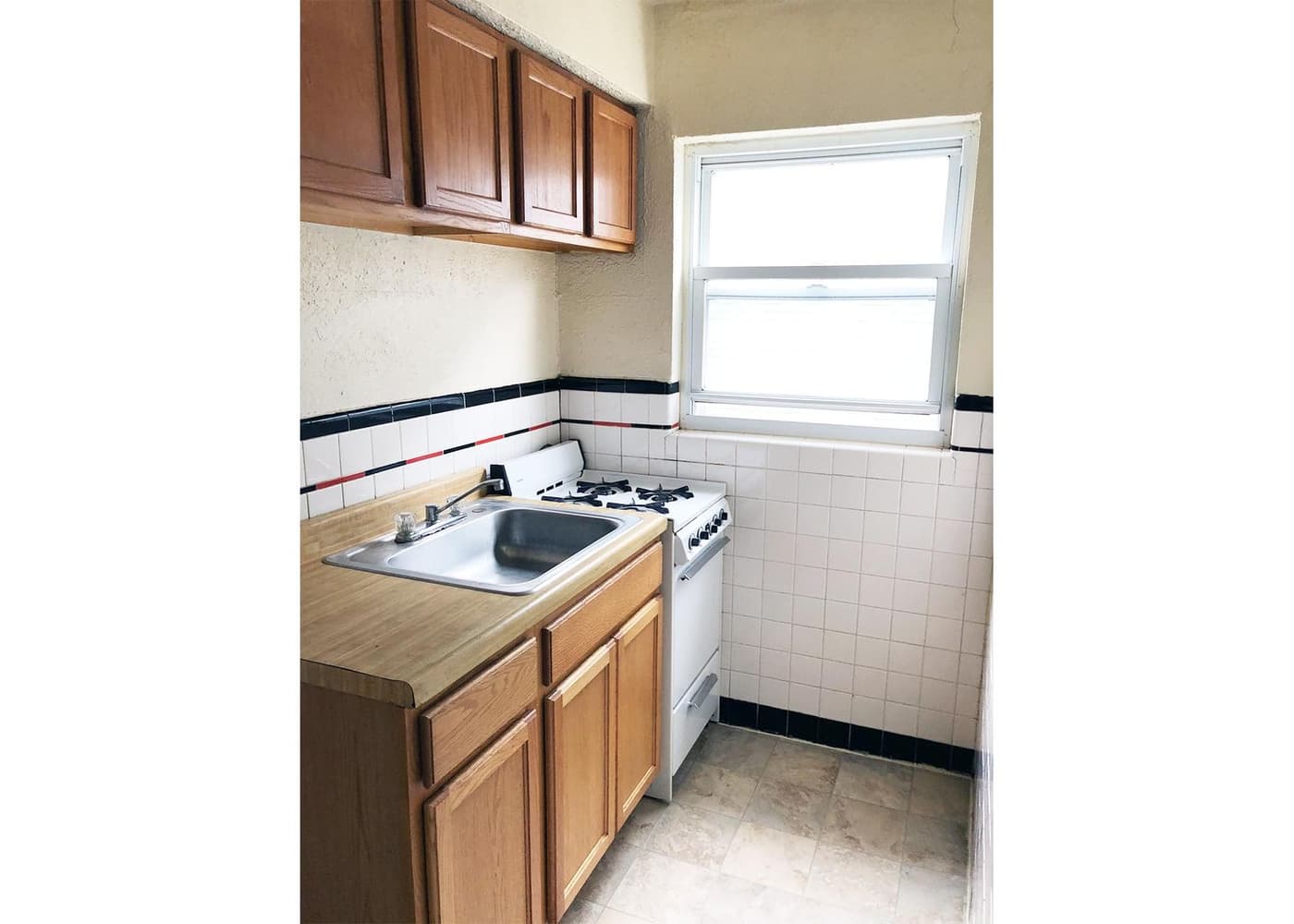 Cincinnati apartments for rent - Property image - 948 Ludlow Avenue - 2