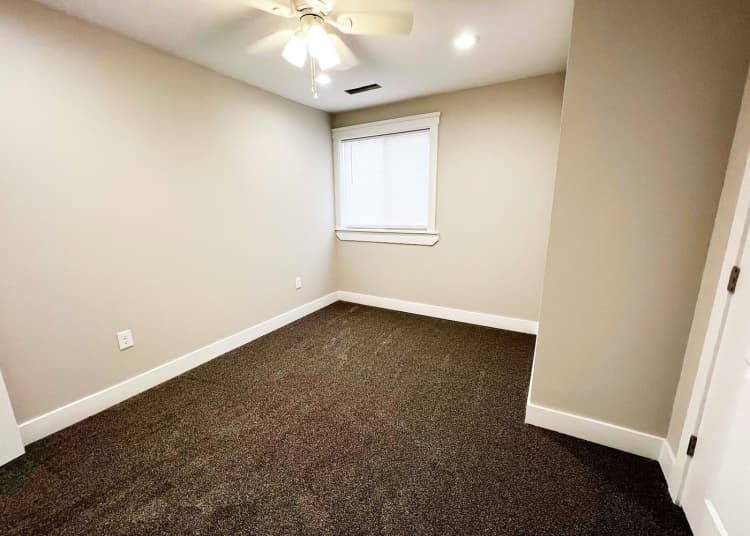Cincinnati apartments for rent - image - large-1967.jpg