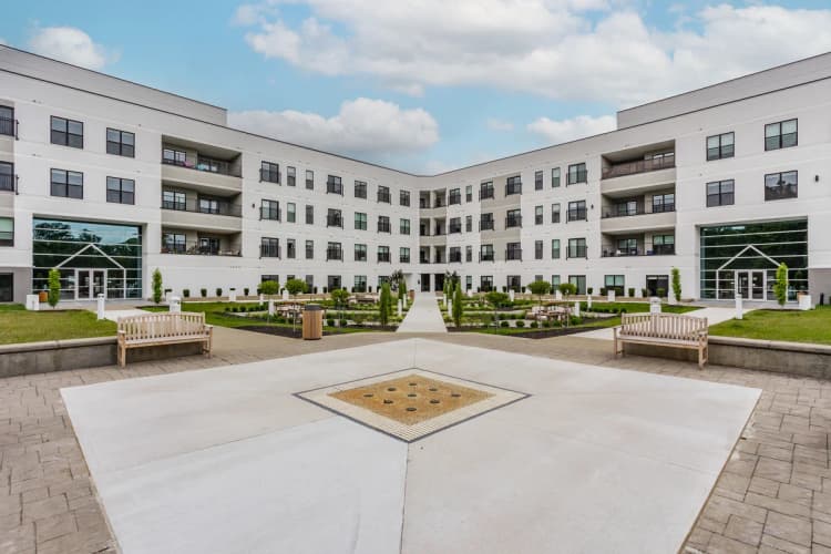 Cincinnati apartments for rent - image - Altura Courtyard