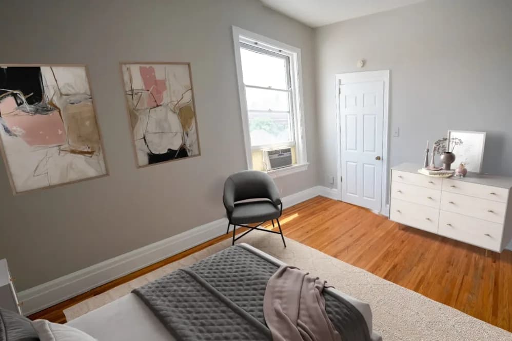 Cincinnati apartments for rent - image - Alaise_Bedroom_resized_vmihmn.webp