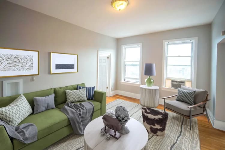 Cincinnati apartments for rent - image - AlaiseLivingRoom2_resized_y98efl.webp