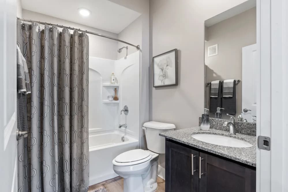 Cincinnati apartments for rent - Property image - Alexander Pointe Apartments - 3