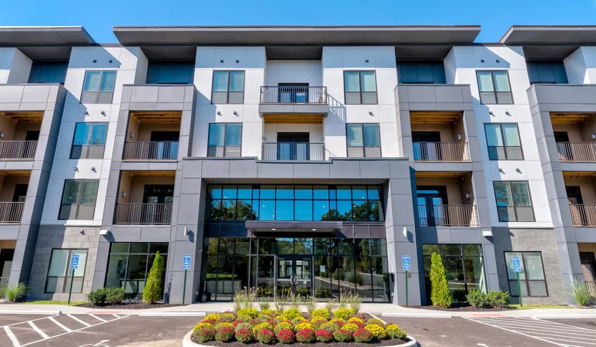 Cincinnati apartments for rent - Property image - Echelon Luxury Apartments - 3