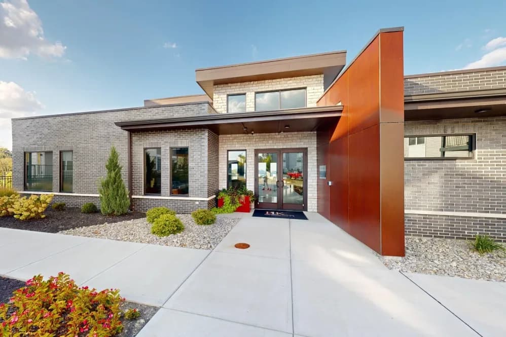 Cincinnati apartments for rent - Property image - Elevation 800 - 2