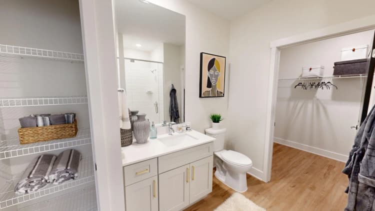 Cincinnati apartments for rent - image - Heart-II-06052025_100139.jpg