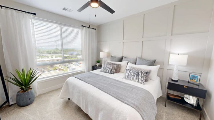 Cincinnati apartments for rent - image - Heart-II-06052025_100047.jpg