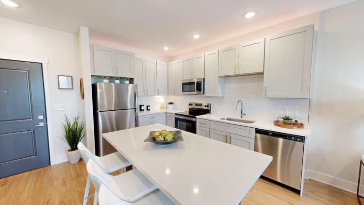 Cincinnati apartments for rent - image - Heart-II-06052025_095932.jpg