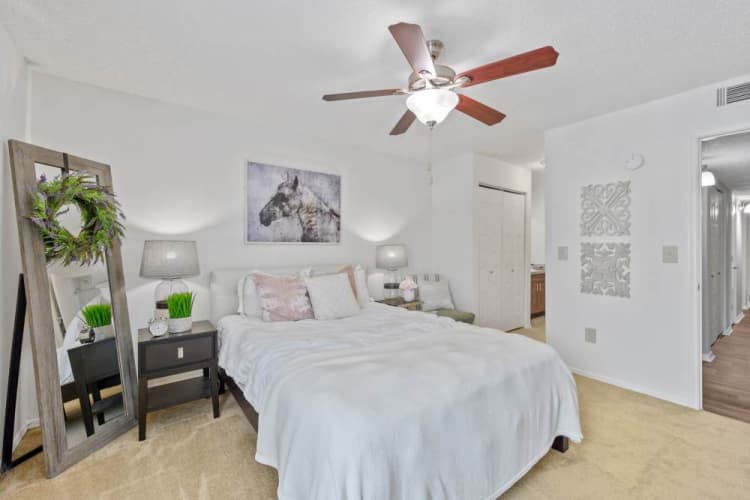Cincinnati apartments for rent - image - PaddockClubModel8211_21_fl7gsd.jpg.jpeg