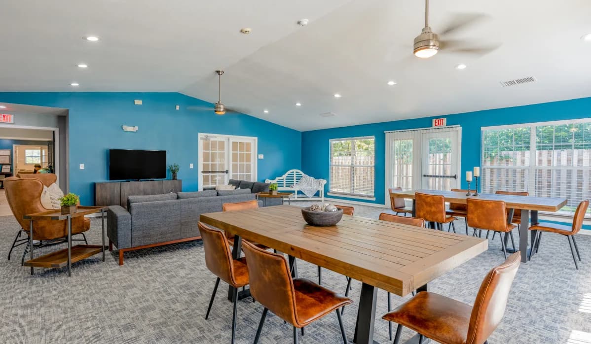 Cincinnati apartments for rent - image - Lyons-Gate-3_omfg3j.webp