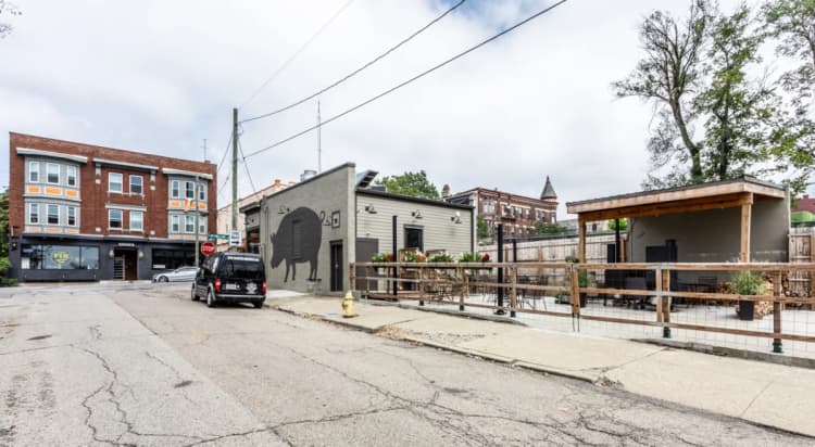 Cincinnati apartments for rent - image - imgi_40_74-Poste-Jonah-6f182df9ad95fdf73e3a34cb7eea15e8.webp
