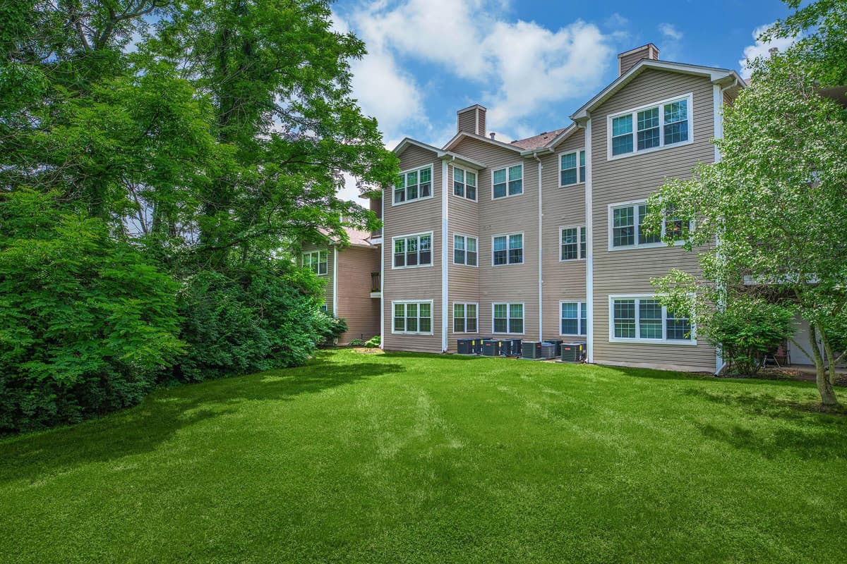 Cincinnati apartments for rent - Property image - Burgundy Hills Apartments - 2